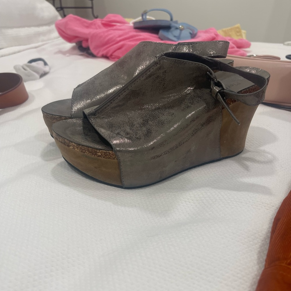 Size 8. $30